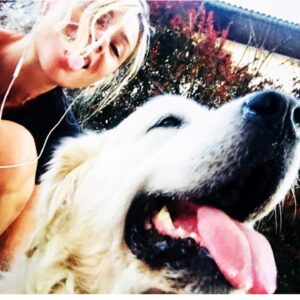 Katarina Čas Instagram - 🖤 Yoda - 14 years of happiness! 
(7.4. 2008-18.5.2022)
It’s been almost three months since my best buddy has passed away and I just miss him so much 😔

I will never forget him❤️
❤️ FOREVER

#14yearsofbliss #happymemories
#thekindestsoul
#oneofakind #goldenretriever 
#maytheforcebewithyou 
#yodathedog