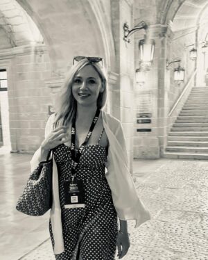 Katarina Čas Instagram - Thank you @mediterranefilmfestival @maltafilmcommission for inviting me as a roundtable speaker and a presenter of the Golden bee award. The festival was very eventful, informative and fun. I’ve met some amazing people💙🙏