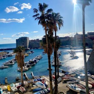 Katarina Čas Instagram - When a job brings you to the beautiful city of DUBROVNIK💙🎬🙏
#dubrovnik #filming