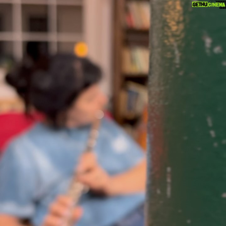 Katarzia - 0.9K Likes - Toto je naša kapela 🪚🔧🎚️🛠️🔩
Natočili sme live záznam na @croradiowave a po sústredení v Doubicích @fabrikadoubice vraciame do systému aj fláky ako Paranoje, Mont Blanc, Lepidlo a Bonsai v reharmonizácii od @klapste.musician
Som happy že mám okolo seba týchto dobrých ľudí❤️❤️❤️❤️ a hlavne opäť extrémne talentovaných jazzových muzikantov, pretože ak to o mne neviete, ja mám najradšej jazz a ten na cestách na koncerty počúvame. 🙃
Na fotke nám chýba svetelný kúzelník Tomáš Košťák a naša agentka Štěpánka Kubíčková.
Chceme hrať viac, ozvite sa nám! Booking@katarzia.sk
Bicie @linystraznikzmarzu
Basa, synťáky, vokálos @klapste.musician
Klavír a synťáky @robingalia
Zvuk @vsichnimirikajimiksatko
Svetlá @vwwwvwv
Najbližšie hráme:
3.4. ŽILINA @stanicazariecie
5.4. BRATISLAVA @kacecko_
6.4. PREŠOV @wave_cnk
6.4. BANSKÁ BYSTRICA @hogofogo_jazzclub
23.5. PRAHA @kasarna_karlin
Cmuk cmuk cmuk
Dressed and blessed by @neheraofficial @manaberec