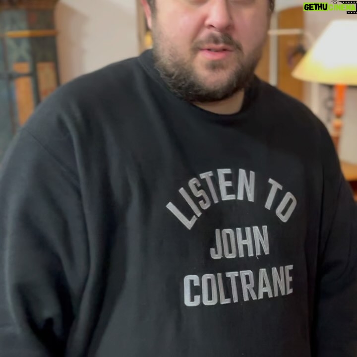 Katarzia - 0.9K Likes - Toto je naša kapela 🪚🔧🎚️🛠️🔩
Natočili sme live záznam na @croradiowave a po sústredení v Doubicích @fabrikadoubice vraciame do systému aj fláky ako Paranoje, Mont Blanc, Lepidlo a Bonsai v reharmonizácii od @klapste.musician
Som happy že mám okolo seba týchto dobrých ľudí❤️❤️❤️❤️ a hlavne opäť extrémne talentovaných jazzových muzikantov, pretože ak to o mne neviete, ja mám najradšej jazz a ten na cestách na koncerty počúvame. 🙃
Na fotke nám chýba svetelný kúzelník Tomáš Košťák a naša agentka Štěpánka Kubíčková.
Chceme hrať viac, ozvite sa nám! Booking@katarzia.sk
Bicie @linystraznikzmarzu
Basa, synťáky, vokálos @klapste.musician
Klavír a synťáky @robingalia
Zvuk @vsichnimirikajimiksatko
Svetlá @vwwwvwv
Najbližšie hráme:
3.4. ŽILINA @stanicazariecie
5.4. BRATISLAVA @kacecko_
6.4. PREŠOV @wave_cnk
6.4. BANSKÁ BYSTRICA @hogofogo_jazzclub
23.5. PRAHA @kasarna_karlin
Cmuk cmuk cmuk
Dressed and blessed by @neheraofficial @manaberec