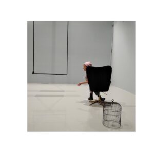 Katarzyna Herman Instagram - Za rolę Toffi /Matki dostałam właśnie nominacje do Nagrody C.K .Norwida 
Kto chce zobaczyć czy zasłużenie -
ostatnie spektakle w sezonie 
💥16 i 17.07 „Kruk z Tower” 💥@teatr_dramatyczny.

 📸 z próby wznowieniowej 

Syn/kruk to  @konrad.szym