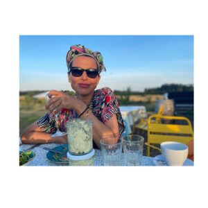 Katarzyna Herman Instagram - 🎂
słodki koniec lata …ale to było doooobre
#świętyspokój#birthday#sadjabłoniowy #kwasnejablko