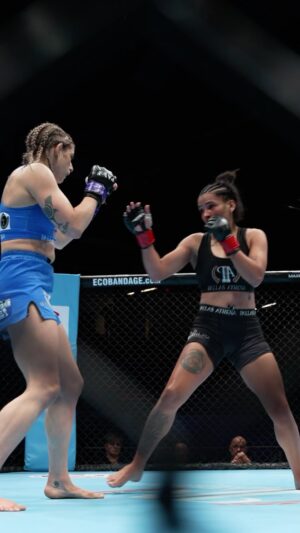 Kate Bacik Instagram - Kate Bacik gets the win in the main event, becoming your NEW PAWFC bantamweight champion 👏 🇬🇧

Who do you want to see her face next?

#mma #womensmma #calgary
