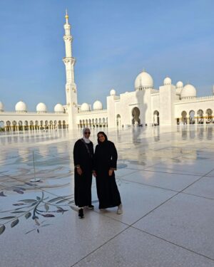 Kate Bacik Instagram - Keepin it halal 💯
