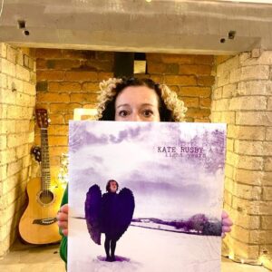 Kate Rusby Instagram - It’s arrived in time for Friday!!! 😃😁😆🎊 Aw it looks so so bonnie!! 🥰🎄
Limited run, hand numbered, double, gate fold, translucent (like ice!) beautiful peice of loveliness!! 🥰
They are getting snapped up quickly so if you would like to secure one,  pre- o r d e r now! 😊🌟who wants one?? 😃