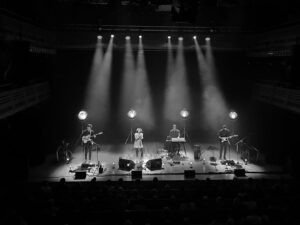 Kate Rusby Instagram - 🌸🐝🌸 What a way to finish the Singy Songy Session Tour at @theapexvenue Bury St Edmunds tonight! Oh my oh my you were INCREDIBLE! Thankyou so much for being absolutely amazing and for the standing ovation, it was a perfect end to the tour! And your singing, waow 🥰 We appreciate you so much 🌸🐿️🌸

A heartfelt thank you to all who came out, all who sang, all of you who showed love and laughter. Thats a wrap ☀️

Big mention to my beautiful band and crew for being there for me and being awesome @deebookane @duncanlyall @samkellysings Stage and PA by @isophase_audio Tour Manager extraordinaire Alison Povey and lighting monkey nut @zaknicholson 

I’m off to see my girls and dogs now ❤️❤️