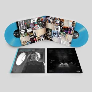 Kate Rusby Instagram - WHOOO HOOOOO!! Finally my album “30 Happy Returns”  is available on beautiful blue vinyl! 😆🎉🙏✨Who wants one? 😃
It’s been a long wait but the release date is 7th July, you can Pre-order here 👇👇

https://purerecords.net/collections/30-happy-returns/products/30-happy-returns-vinyl

Pass it on, spread the good news! 🎊🌸