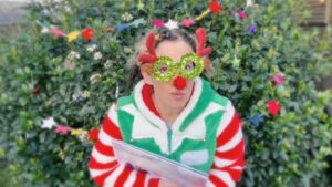 Kate Rusby Instagram - ❄🌟🎊 It's the Official Release of LIGHT YEARS Cd & Vinyl Today!! Oh my, can you tell I'm excited! Just want to say thank you for all your support so far, you are all amazing 💖 CHRISTMAS ALBUM NUMBER 7! We've had some incredible feedback so far which I'll tell you about later but for now, enjoy the music, turn it up and Christmas has officially begun. You can get yourself a copy on my webs and all the usual places 🎊🌟❄