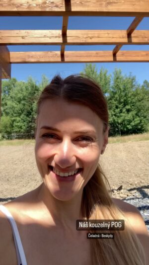 Kateřina Kolbová Instagram - Tak moc si to přejeme. Tak moc se nemůžeme dočkat. Náš POG sen pokračuje a každý den zaznamenává postupné krůčky ke svému splnění.
Sledujte náš profil @pog_celadna a sdílejte s námi to, čemu se říká touha a láska 🧡
.
.
#pog #pogceladna #celadna #beskydy #nassen #mydva #nahorach #priroda