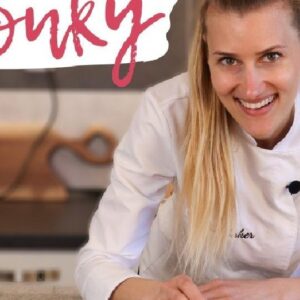 Kateřina Kolbová Instagram - Krásný den! Mám pro Vás velikánskou novinku 🤩
V příběhu najdete odkaz na můj první videorecept
Těším se na Vaše komentáře 🙏❤
Mějte nádherný, sladký víkend 👌