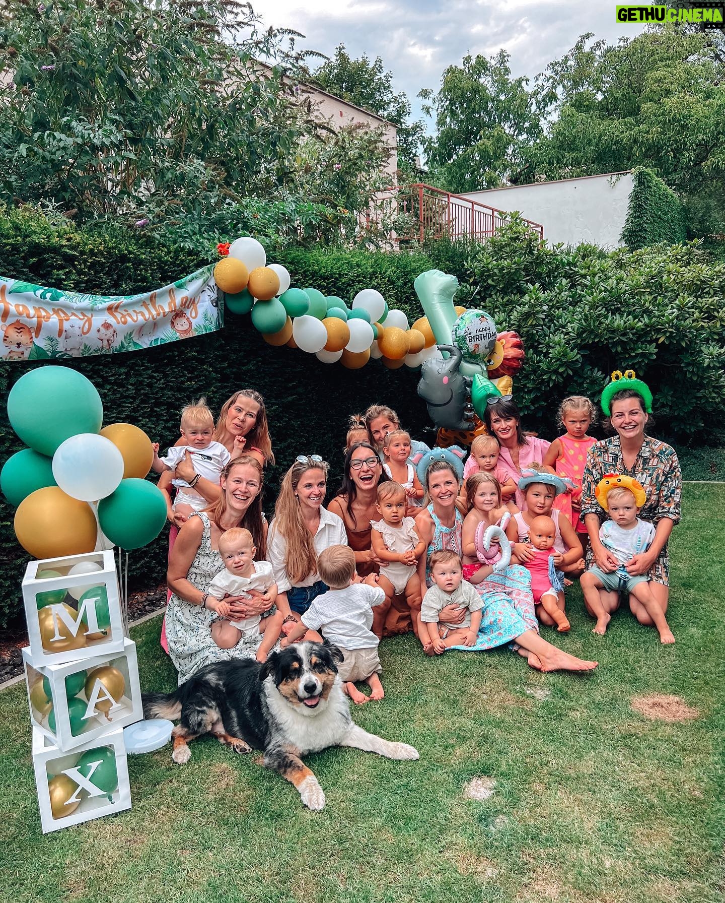 Kateřina Koubová - 1.5K Likes - Přátelé a kamarádi, moc děkujeme, že jsme spolu mohli ten první rok oslavit 🥹 Bylo to tak krásný!
#max #one #firstyear #year #baby #boy #birthday #party #time #garden #friends #kids #balloons #thankyou