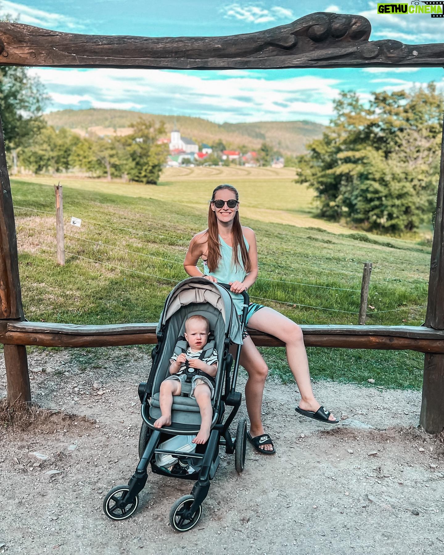 Kateřina Koubová - 0.9K Likes - Ach, co napsat? 😃 Bylo to intenzivní, ale skvělý! Další společná akce, hodně smíchu, řevu, nudlí, sluníčka, dobrot a přátel 🥂Teď bych potřebovala dovolenou z mateřský dovolený, šlo by to? 🤔
#friends #kids #intense #fun #czech #cottage #sun #summer