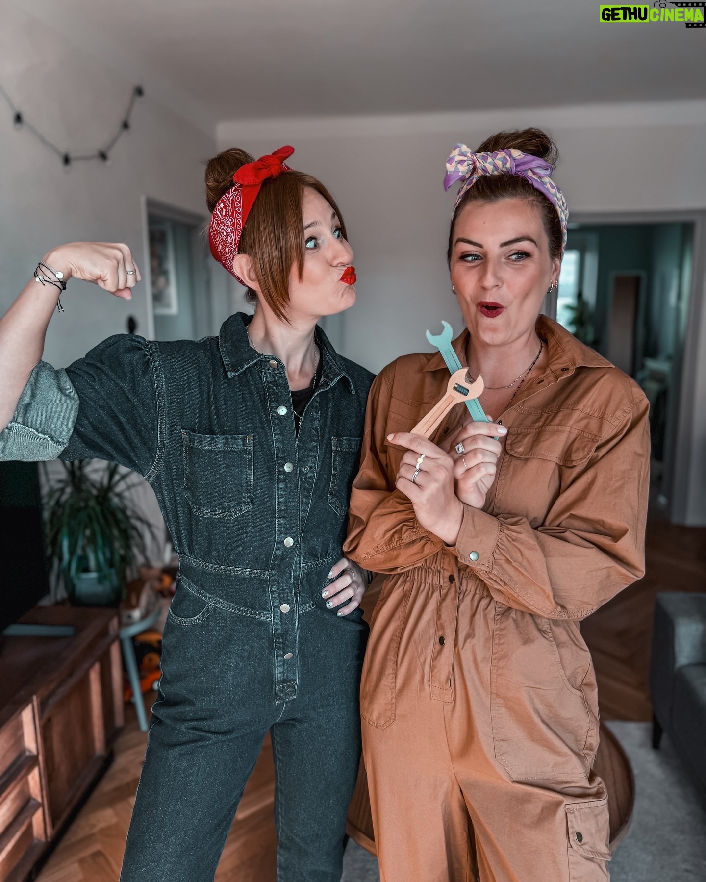 Kateřina Koubová - 1K Likes - “We can do it”💪🏻
Betyčka slaví a my máme další tematickou oslavu ♥️
A zdravíme naší @terezave_ 🩵
#bety #narozeniny #oslava #wecandoit #girls #friends #party #hammer