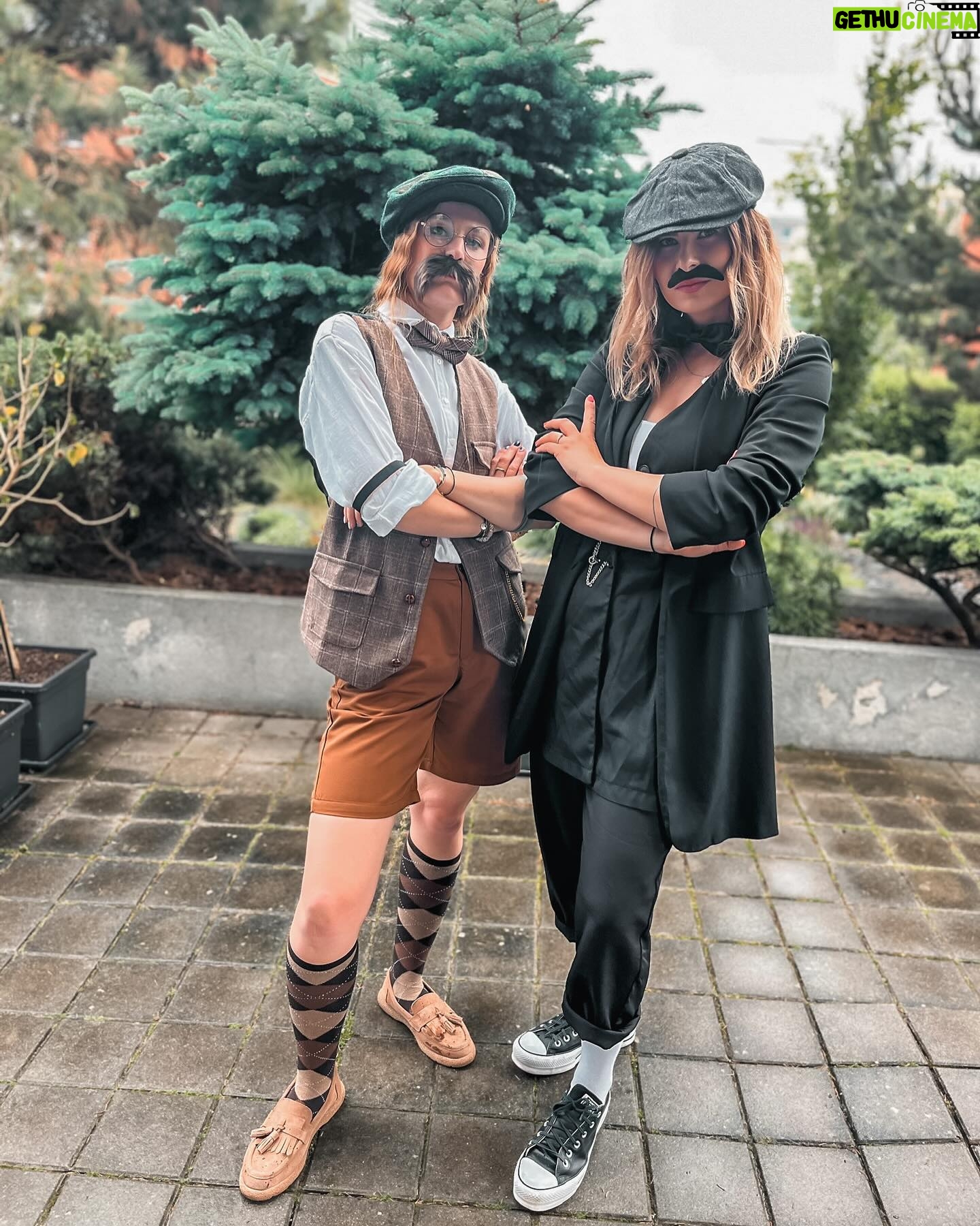 Kateřina Koubová - 733 Likes - D-Ě-K-U-J-U 🤎 M-I-L-U-J-U
O rok starší a moji gentlemani zůstávají 🫶🏻
Skvělá oslava, jsem ráda, že se máme!
#miluju #mojeholky #nebojkluci #gentelman #style #birthday #32 #party #time #drink #cake #love #friendship #peakyblinders #bylonaspet