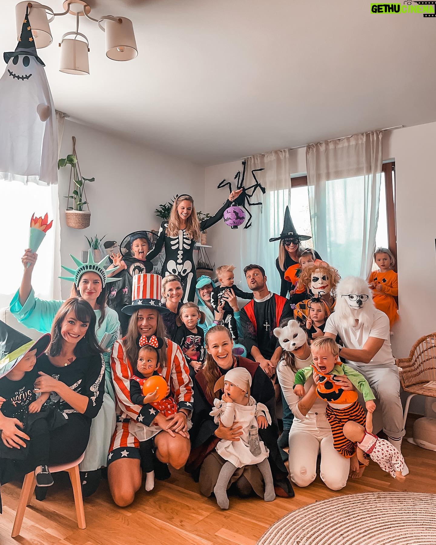 Kateřina Koubová - 1.3K Likes - Halloween party 🎃
#dobby #hermiona #halloween #party #kids #friends #autumn #pumpkin #costume