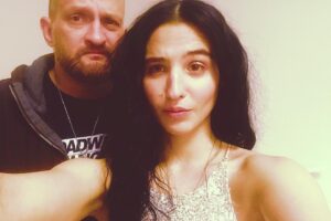 Kateřina Marie Fialová Instagram - 🎥Včera živáááák na @novasport.tv 🎤GALAVEČER ČESKÝ MOTOSPORT 🏍nervy, adrenalin, zima, podpora od manažera BYLA, ale.. dali jsme to! Dekuju @sinclairgauntproductions a @vaclavtobrman za spolupráci a za večer! 🏎🏎🏎 more photos coming.. and maybe even a video 🙋🏻‍♀️.. #galavečer #motorsport #singer🎤 #band #vaclavtobrman #support #goodfeeling #yeahbaby