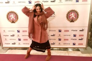 Kateřina Marie Fialová Instagram - 🎥Včera živáááák na @novasport.tv 🎤GALAVEČER ČESKÝ MOTOSPORT 🏍nervy, adrenalin, zima, podpora od manažera BYLA, ale.. dali jsme to! Dekuju @sinclairgauntproductions a @vaclavtobrman za spolupráci a za večer! 🏎🏎🏎 more photos coming.. and maybe even a video 🙋🏻‍♀️.. #galavečer #motorsport #singer🎤 #band #vaclavtobrman #support #goodfeeling #yeahbaby