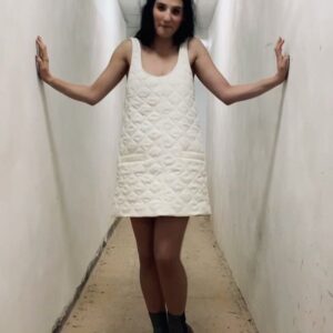 Kateřina Marie Fialová Instagram - Dnes natáčení “storyboard” @primaftv pro seriál Hvězdy nad hlavou s skvělým @roman.vojtek díky němuž vznikl boomerang pro @hm v šatičkách, které jsem dostala!! Dekuju!! A ve kterých jsem fotila pro rozhovor @hankapokorna.hap , které se šaty sice nelíbily, ale mě se zalíbil rozhovor s ní 🤍 takže dneska opravdu parádička! @hm Miluju! , Hvězdy Miluju! , Romana neboli Jirku Boučka v seriálu Miluju a dnes jsem poznala supr Čupr Babu! Nazdar! ⭐️🌟⭐️ #prima #hm #hvezdynadhlavou #plodnýdendnes