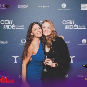 Kateřina Marie Tichá Instagram - Včera jsme oslavovali hudbu ( a tuhle kočičku 🐈🪽 @terezabalonova ) 
@ceny_andel 😌