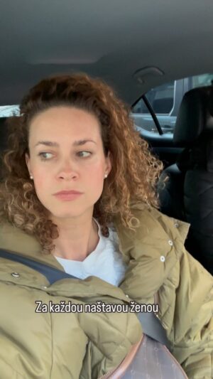 Kateřina Sedláková Instagram - Máte to s náma chlapi někdy těžký 😁🙏
•
#muzazena #nastvanazena #muz #muzvaute #muziazeny #hitradio #snidanesampionu #michalknejp #katerinapechova