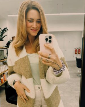 Kateřina Sedláková Instagram - Just me!
•
Ženy buďte jaké chcete být a jak se právě cítíte ☺️
•
Nenechte si nikým namluvit jak byste měly vypadat, jak mluvit, jak se tvářit a podobné jiné bláboly 🙏
•
#womenpower #women