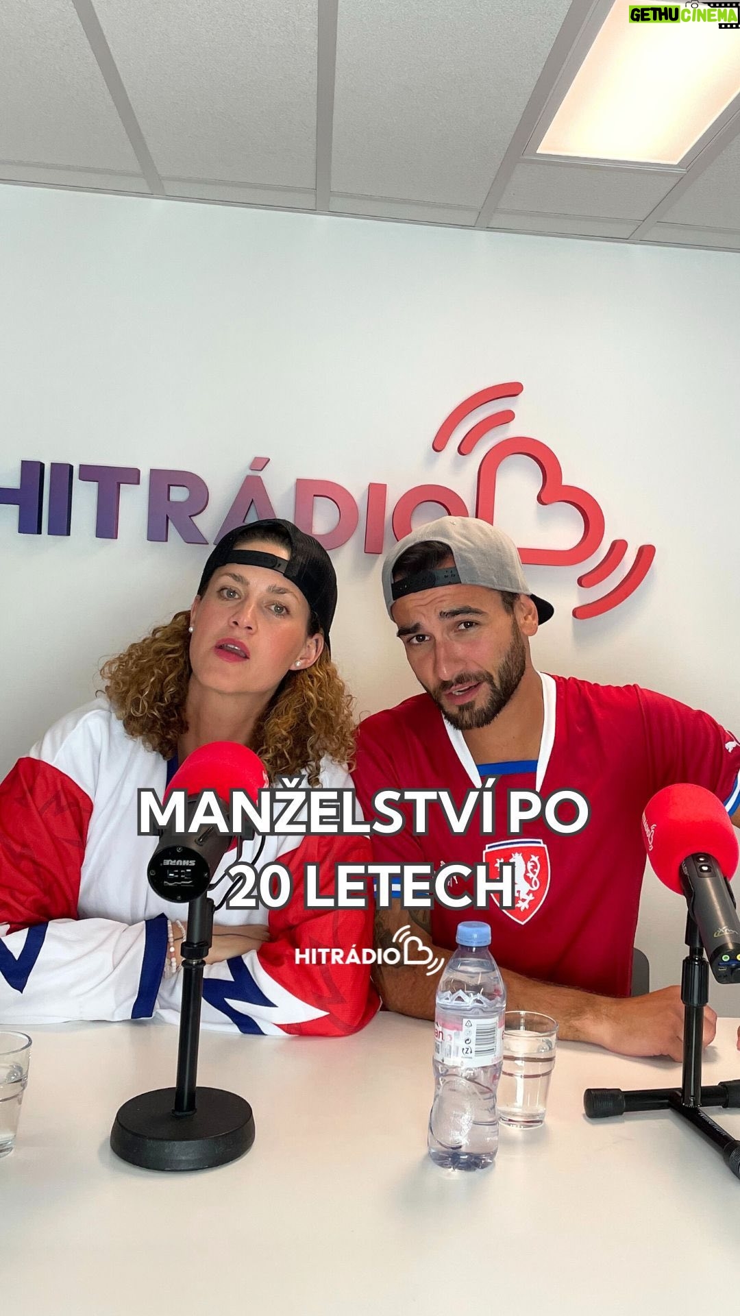 Kateřina Sedláková - 4.6K Likes - Po 20 letech manželství už občas dojde i na některé nepovolené zákroky a je hodně potřeba promyslet taktiku do dalších let😅👰🏼♀️🤵🏻