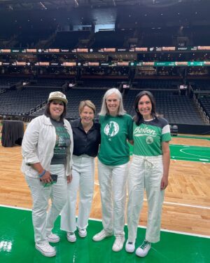 Katherine Clark Instagram - We’re the City of Champions — and we know how to celebrate!

Congrats, @Celtics! 🍀