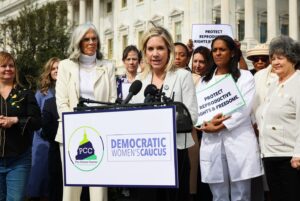 Katherine Clark Instagram - Texas' abortion ban nearly cost Amanda Zurawski her life.
 
Now, her ability to start a family is once again under attack by the MAGA effort to criminalize IVF.
 
Thank you, @ace.is.wild, for coming to the Capitol to tell your story ahead of the State of Union address.