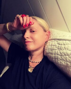 Katherine LaNasa Instagram - What I'm working with today:
I just had a bunch of losses and disappointments and I'm beyond exhausted from going straight from being sick to crazy work/travel and I lost some of my favorite things and I'm behind and overwhelmed with niggly business and I just have to say "THATS LIFE".... it's part of it, even injustice. So I need to eat better sleep better, do less, walk in nature more, tend to my spiritual life, and put cream on my face so I can accept life on life's terms. Not try to do everything perfectly and handle everything just right so I never get fucked over or lose or get hurt. Life is hard enough without me living with this unrealistic expectation of myself. I'm over it. Love y'all 🌈