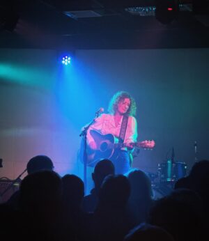 Kathleen Edwards Instagram - Thanks @rollingstone and @austinchronicle for saying some nice things about yours truly at @sxsw 🙃

“SXSW’s standard 30-minute sets can either magically fly by or feel like an eternity. Watching Edwards tonight, we were almost angry it was over” - @rollingstone 

I’m angry it’s over too.

Big thanks to my buddy @thisislaurenmorrow for backing me up, being an incredible singer, songwriter and person in general.