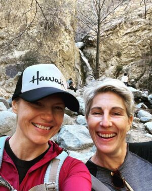 Kathleen Rose Perkins Instagram - Yes, I absolutely just went hiking with #tamsingreig It’s weird when we don’t have lines written by @davidcrane and @jeffreyklarikofficial to recite. It was very quiet:) #episodes @showtime #beverlyandcarolrideagain
