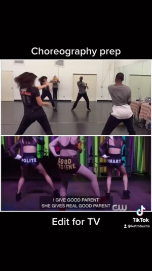 Kathryn Burns Instagram - A sensible dance for meeting the parents #happythanksgiving 🍷
#igivegoodparent #crazyexgirlfriend #katburnschoreo Assistant Choreographer @domkelley