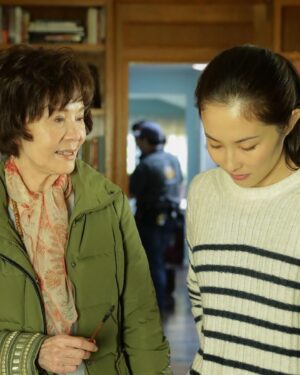 Kathy Wu Instagram - Thanks for the shoutout ! @theesinetwork 
Repost from @theesinetwork
•
Wanna give a special highlight to our client, Kathy Wu, on her lead feature film BENEATH THE BANYAN TREE getting it's first Asian release today in Taiwan!!! 🇹🇼 You can also watch it on Apple TV and Amazon!! 🎉 📺

Kathy stars alongside award winning actress Grace Ah Leh Gua, who plays Kathy's mother in the film! We are so proud of you Kathy and are excited to see what this year has in store for you!! ❤️👏🌟

You can view the trailer in the link down below:

https://vimeo.com/638515799/fde205d1f6