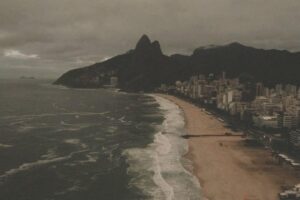 Katia Repina Instagram - Postcards from Rio & jungle poetry 

#riosejaneiro #brazil #jungle #dji #drone #dronephotography