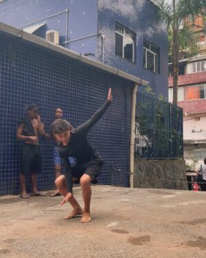 Katia Repina Instagram - Inside Favela Da Rocinha, Rio De Janeiro. Around 200,000 people live in Rocinha, making it the largest favela in Brazil.

Rio’s drug trade has long been divided among three factions: Comando Vermelho, Terceiro Comando Puro and Amigos dos Amigos. Each faction controls specific favelas from where they organize the sale of cocaine which is distributed among the many users within the favelas as well in the middle-class areas.

#riodejaneiro #favela #brazil