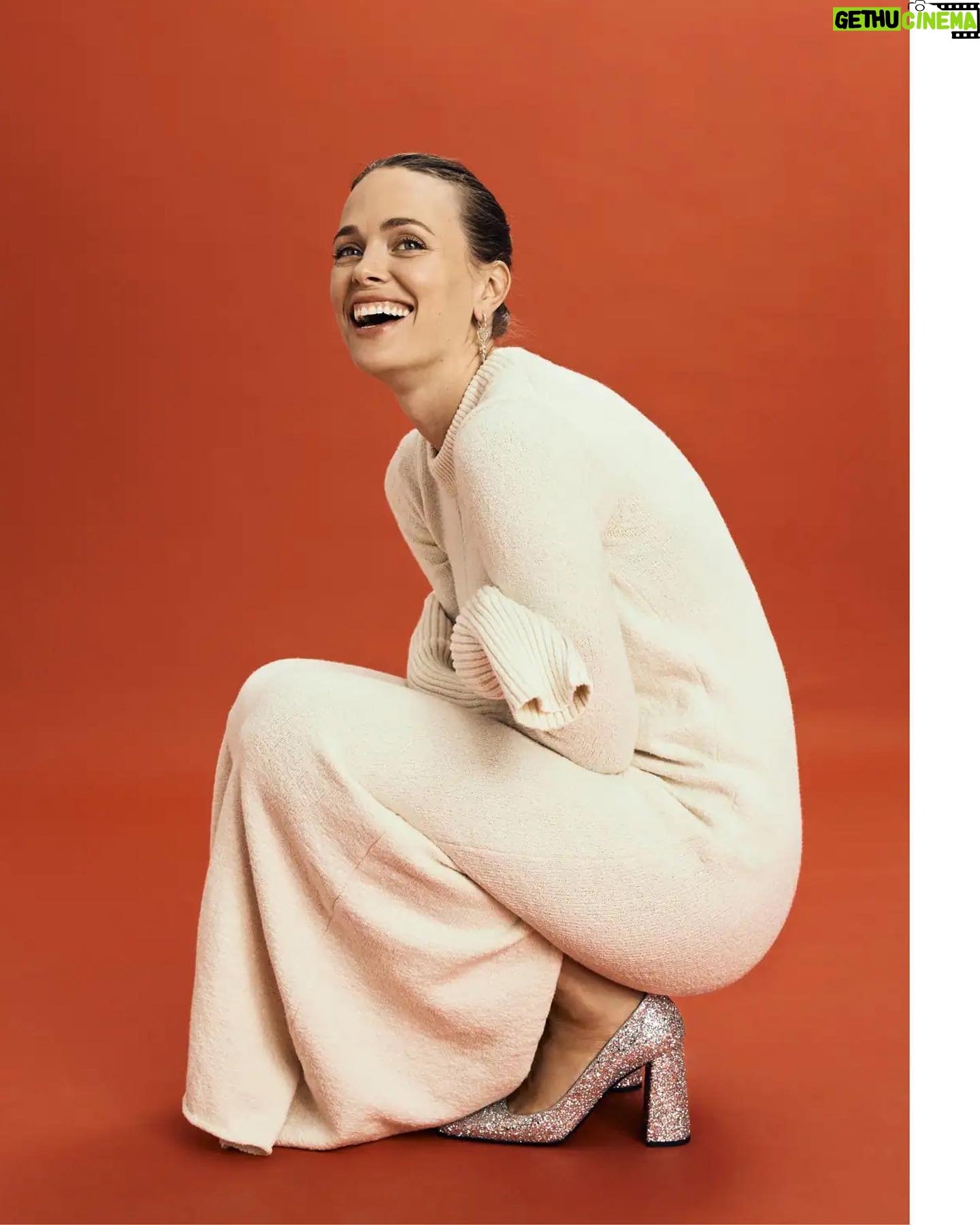 Katia Winter - 2.1K Likes -