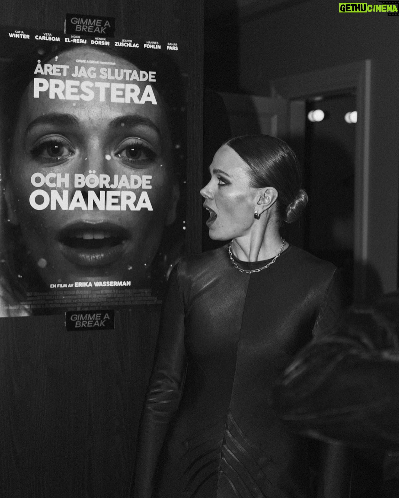 Katia Winter - 1.6K Likes - Thank you for a great night 💫 @guldbaggen 📸 @virtual.kaiser