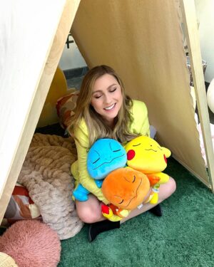 Katie Wilson Instagram - Still squeeeeing over my time at the #pokemonsleep preview event 🥹

#sponsoredbypokemon #pokemon #pokemongo