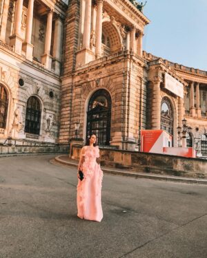 Katya Peneva Instagram - Vienna fairy tale... #vienna #travel #fun