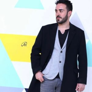 Kaveh Samakbashi Instagram - همه چيز موقته.احساسات،افكار،آدم ها و صحنه ها؛
به هيچ چيز وابسته نشو؛ فقط با اونا در جريان باش✨

#kavehsammakbashi