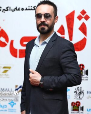 Kaveh Samakbashi Instagram - همه چيز موقته؛ احساسات،آدم ها، افكار و صحنه ها
به هيچ چيز وابسته نشو؛
فقط با اونا در جريان باش.✅✨

#kavehsammakbashi 
Photos by:
@negarpourbahrii 
@soroushmn_ 
@sepide.abdolhay 
@paniz_hemmatzadeh 
@maryam.akbari.pic