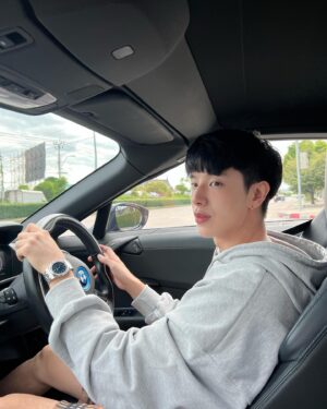 Kay Lertsittichai Instagram - ขออยู่ในชีวิตที่เหลือของเธอได้ไหม💫