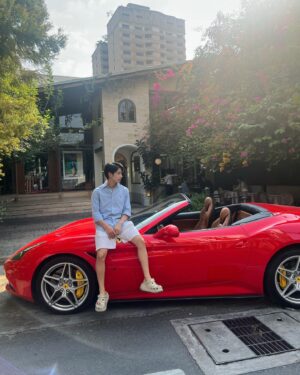 Kay Lertsittichai Instagram - ฤกษ์ที่ดี คือ เลิกงานกลับบ้านได้😂