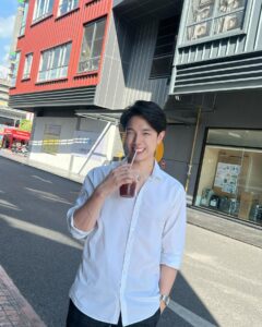 Actor Kay Lertsittichai HD Instagram Photos and Wallpapers December 2023