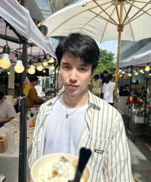 Kay Lertsittichai Instagram - เดือนใหม่แล้วลงรูปได้🤣