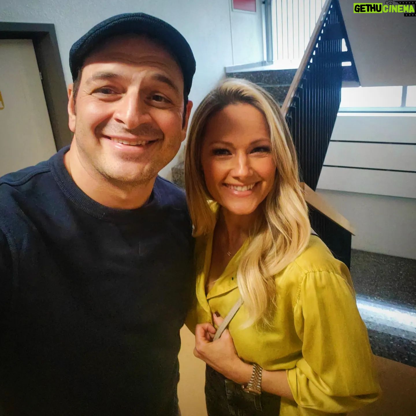 Kaya Yanar - 13.7K Likes - Atemlos...weil Bauch eingezogen. Danke @helenefischer