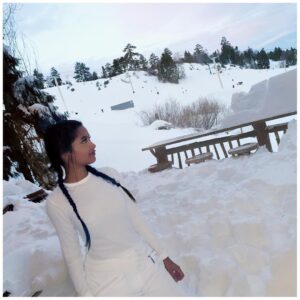 Kayla Heller Instagram - Cash in me in the snow how bow dat