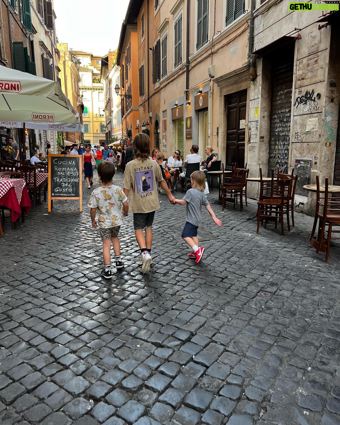 Kaylee DeFer - 348 Likes - The Fitzpatrick’s do Rome: days 1-4. #brothersfitz #summeradventures #fitzfamoffive