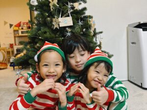 Kazisakku Instagram - メリークリスマス🎄
今日はカジサックもお休みだったので家族みんなでクリスマスパーティーをしました🎂

よいクリスマスをお過ごしください🎄✨

#カジサック
#ヨメグラム